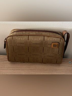 Givenchy vintage Brown Logo Toiletry Bag